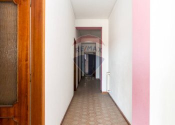 Hall / corridoio - Appartamento giovanni boccaccio
 
28, Paterno - foto 8