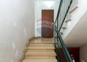 Scale - Appartamento giovanni boccaccio
 
28, Paterno - foto 23