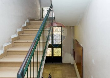 Scale - Appartamento giovanni boccaccio
 
28, Paterno - foto 24