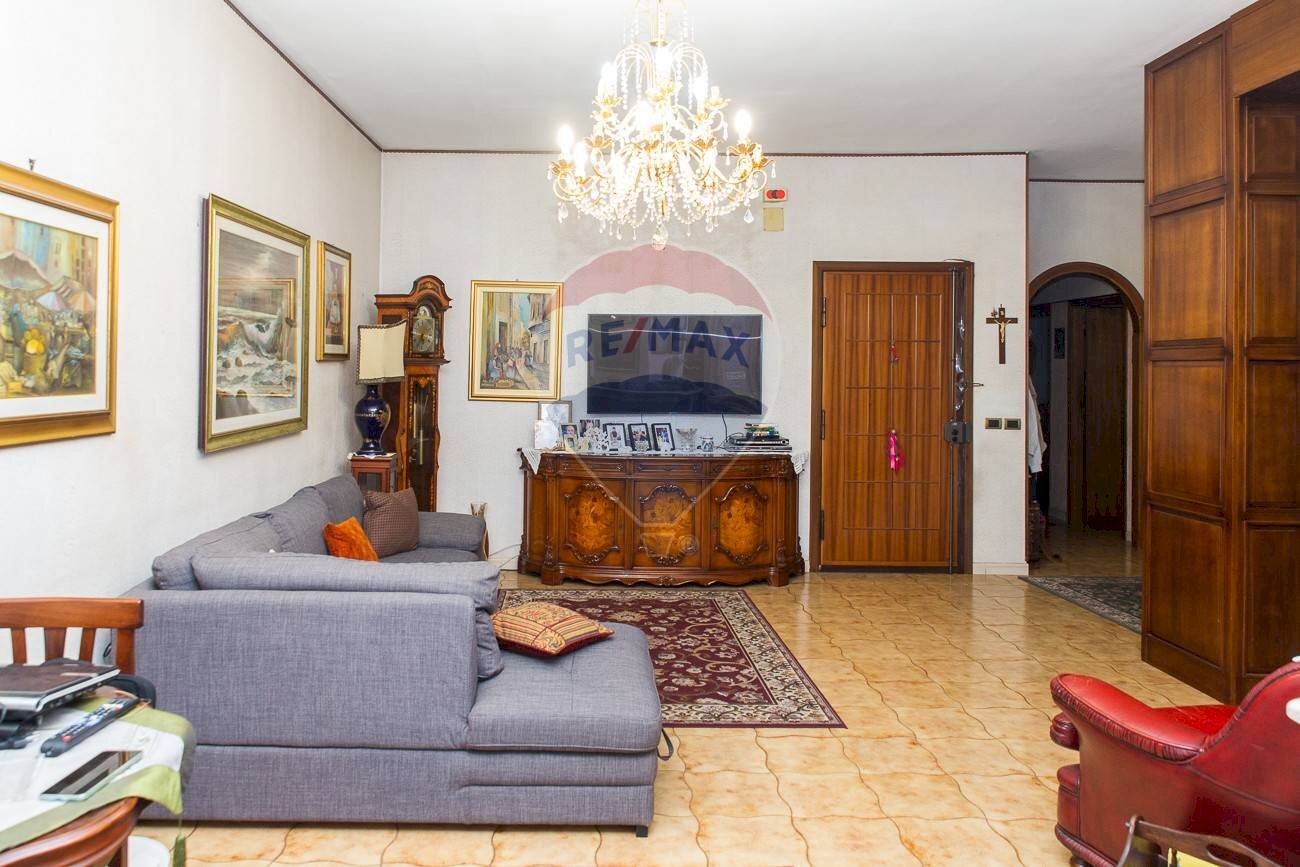 Soggiorno - Appartamento Via Appia
 
7, San Giovanni la Punta - foto 2