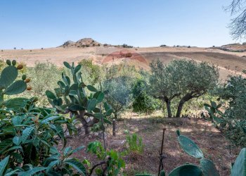 Vista delle montagne - Villa c/da marcimino sp48
 
SN, Caltagirone - foto 31