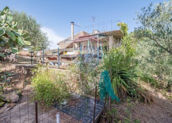 Giardino - Villa c/da marcimino sp48
 
SN, Caltagirone - foto 34