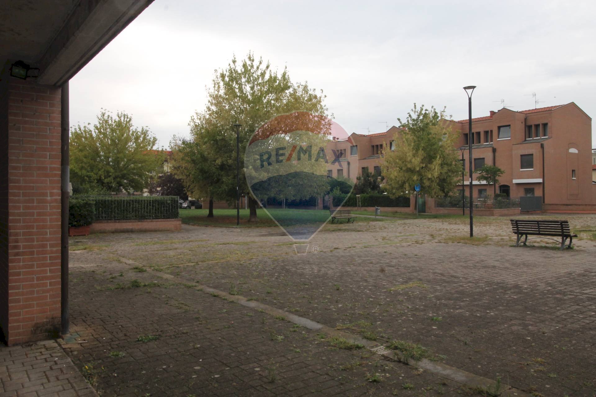 Edificio all\'aperto - Shop Via Giotto
 
2, San Giovanni Valdarno - photo 3