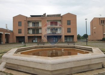 Edificio all\'aperto - Shop Via Giotto
 
2, San Giovanni Valdarno - photo 2