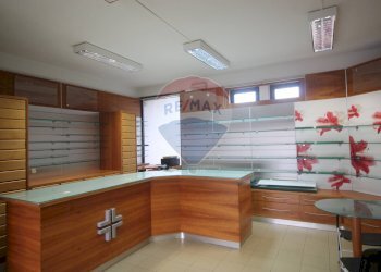 Foto 6 - Shop Via Giotto
 
2, San Giovanni Valdarno - photo 6