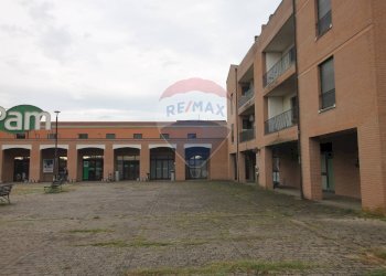 Edificio all\'aperto - Shop Via Giotto
 
2, San Giovanni Valdarno - photo 17