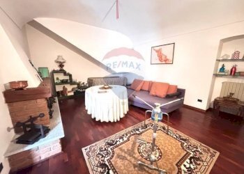 Soggiorno - Casa semi indipendente via sulpiano
 
8, Verrua Savoia - foto 17