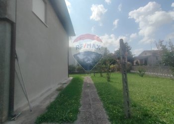 Giardino - Independent house Via Don Minzoni
 
42, Riva del Po - photo 6