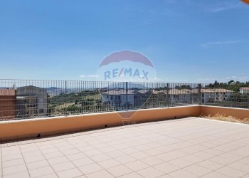 Terrazza - Trilocale Piazzale Menechen
 
3, Recanati - foto 5