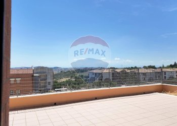 Terrazza - Trilocale Piazzale Menechen
 
3, Recanati - foto 6