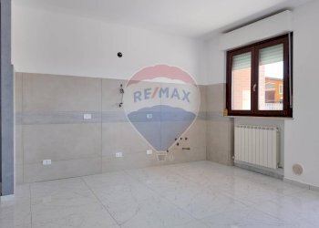 Stanza vuota - Trilocale Piazzale Menechen
 
3, Recanati - foto 15