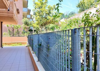 Balcone - Trilocale Piazzale Menechen
 
3, Recanati - foto 6