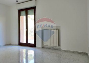 Stanza vuota - Trilocale Piazzale Menechen
 
3, Recanati - foto 30