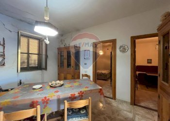 sala da pranzo - Villa Contrada Calma
 
37, Vieste - foto 10