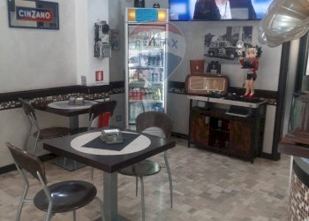 Sala da pranzo - Commercial Activity via Fiordalisi
 
1, Milano - photo 2