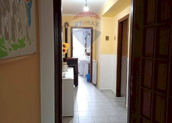 Hall / corridoio - Trilocale San Leucio del Sannio - foto 1