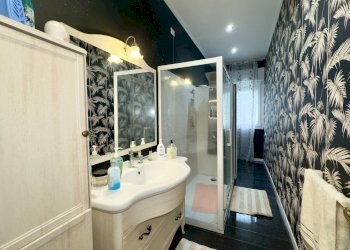 Bagno - Four-room apartment Via Monte gran sasso
 
53, Cinisello Balsamo - photo 33