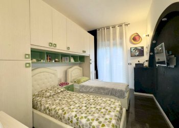 Camera da letto - Four-room apartment Via Monte gran sasso
 
53, Cinisello Balsamo - photo 35