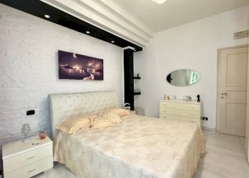 Camera da letto - Four-room apartment Via Monte gran sasso
 
53, Cinisello Balsamo - photo 40