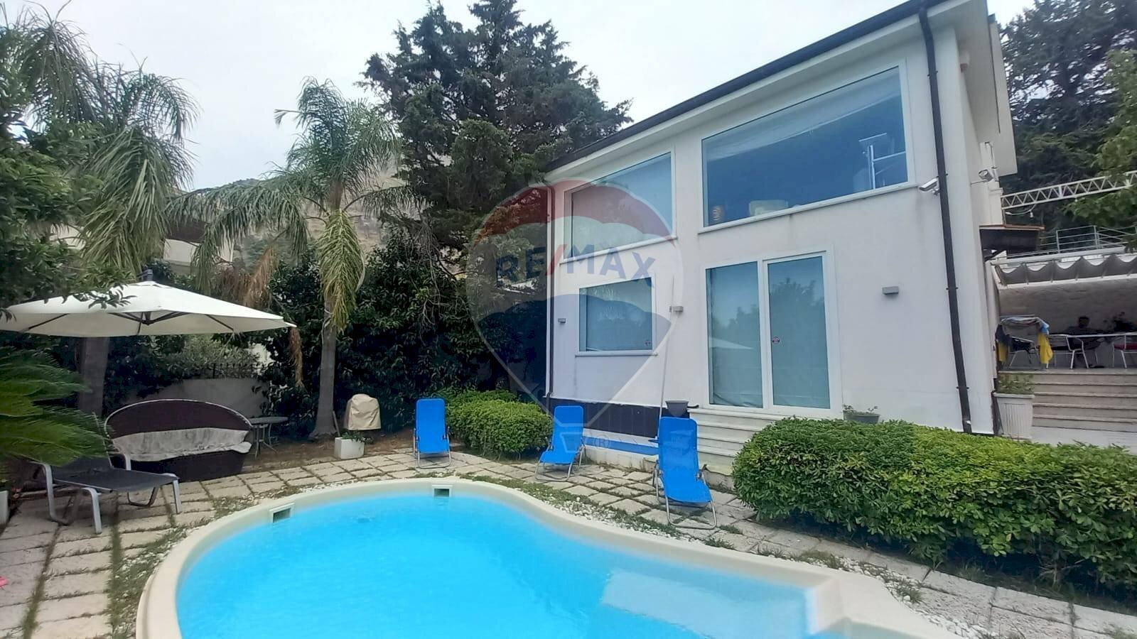 Piscina - Villa via dei Platani
 
snc, Borgetto - foto 1