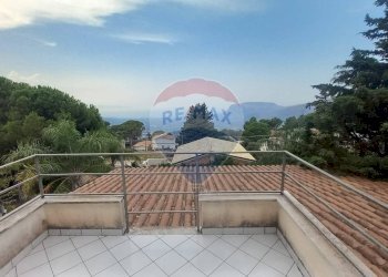 Balcone - Villa via dei Platani
 
snc, Borgetto - foto 23