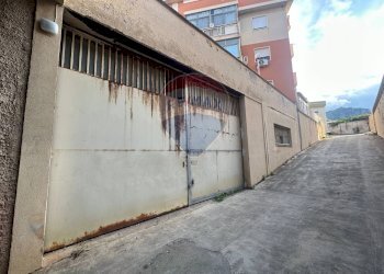 Edificio all\'aperto - Magazzino via alcide de gasperi
 
178, Villabate - foto 1
