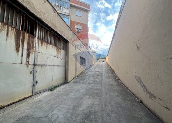 Edificio all\'aperto - Magazzino via alcide de gasperi
 
178, Villabate - foto 2