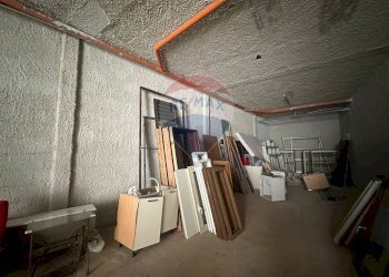 Hall / corridoio - Magazzino via alcide de gasperi
 
178, Villabate - foto 4