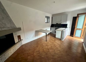 Foto 4 - Trilocale Via Triste
 
10, Provaglio d'Iseo - foto 4