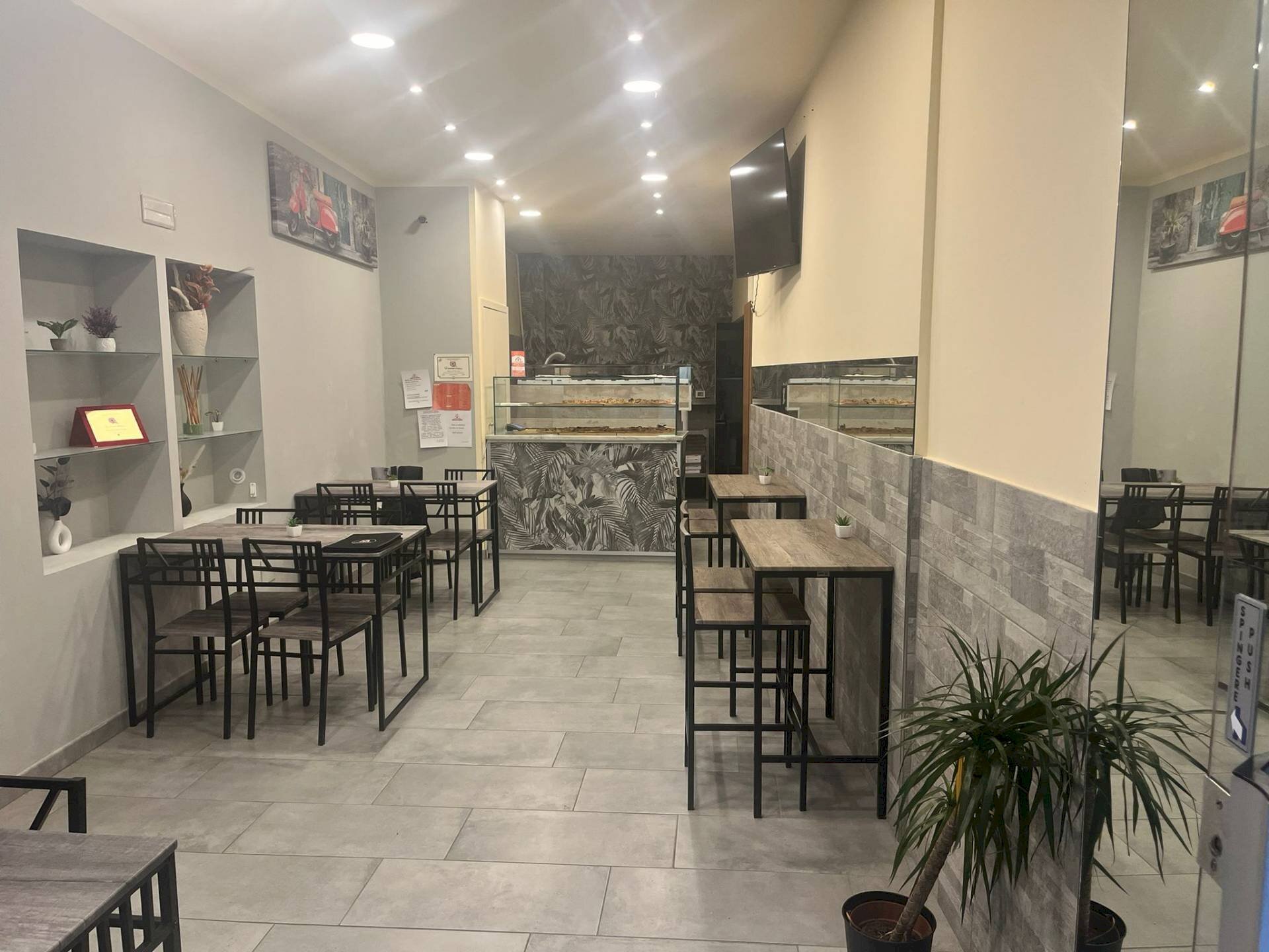 Foto 1 - Attività Commerciale Piazza  Garibaldi, Pisa - foto 1