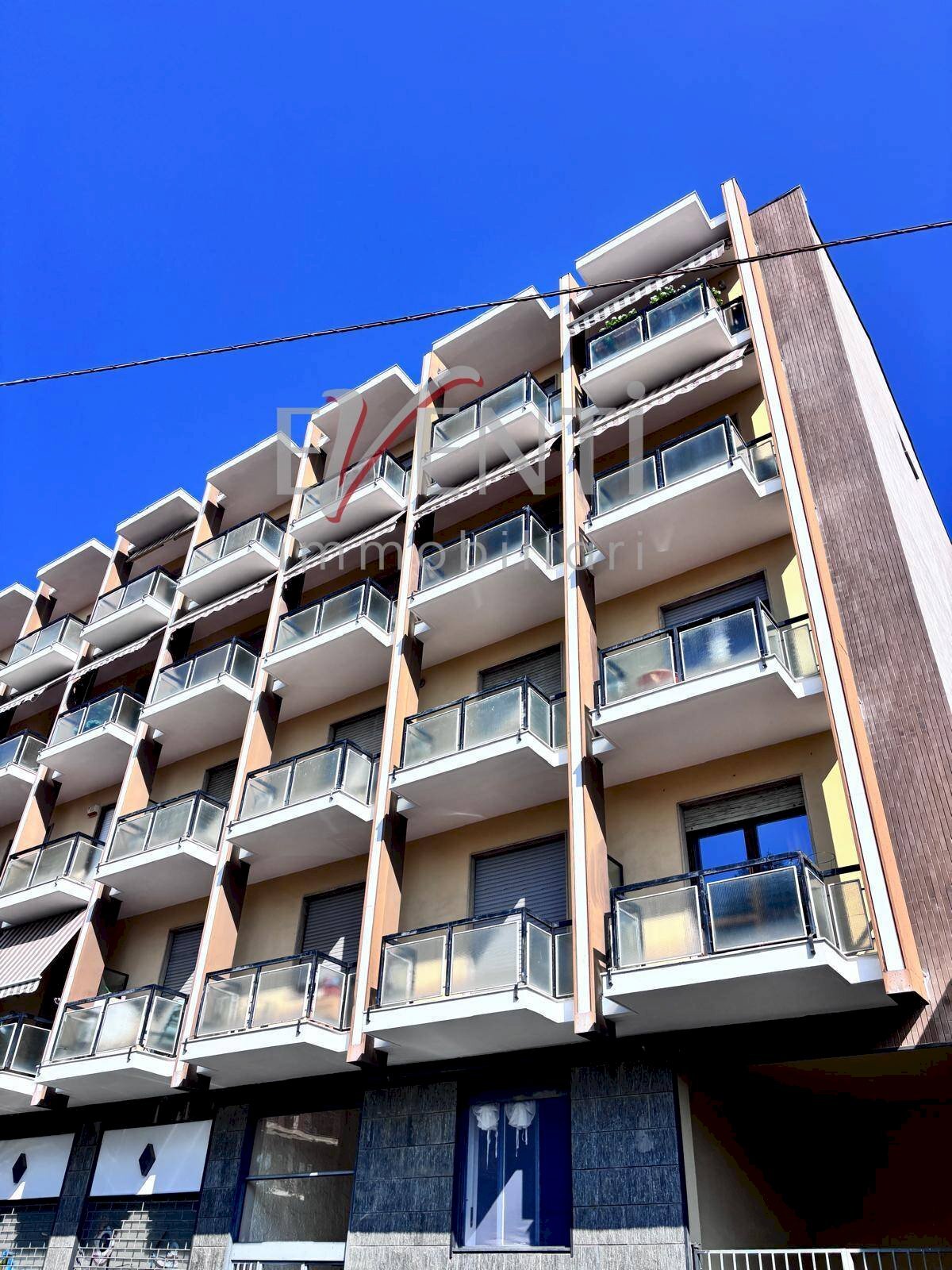 Foto 3 - Trilocale Via Alessandro Manzoni
 
1, Pinerolo - foto 3