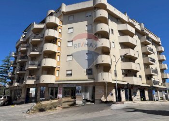 Edificio all\'aperto - Quadrilocale Via Roccaforte
 
189, Bagheria - foto 4