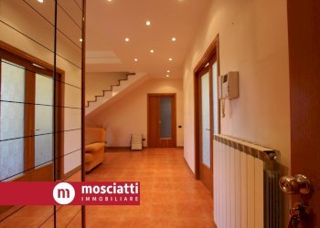 Foto 4 - Casa indipendente Via Del Vallato
 
29, Castelraimondo - foto 4