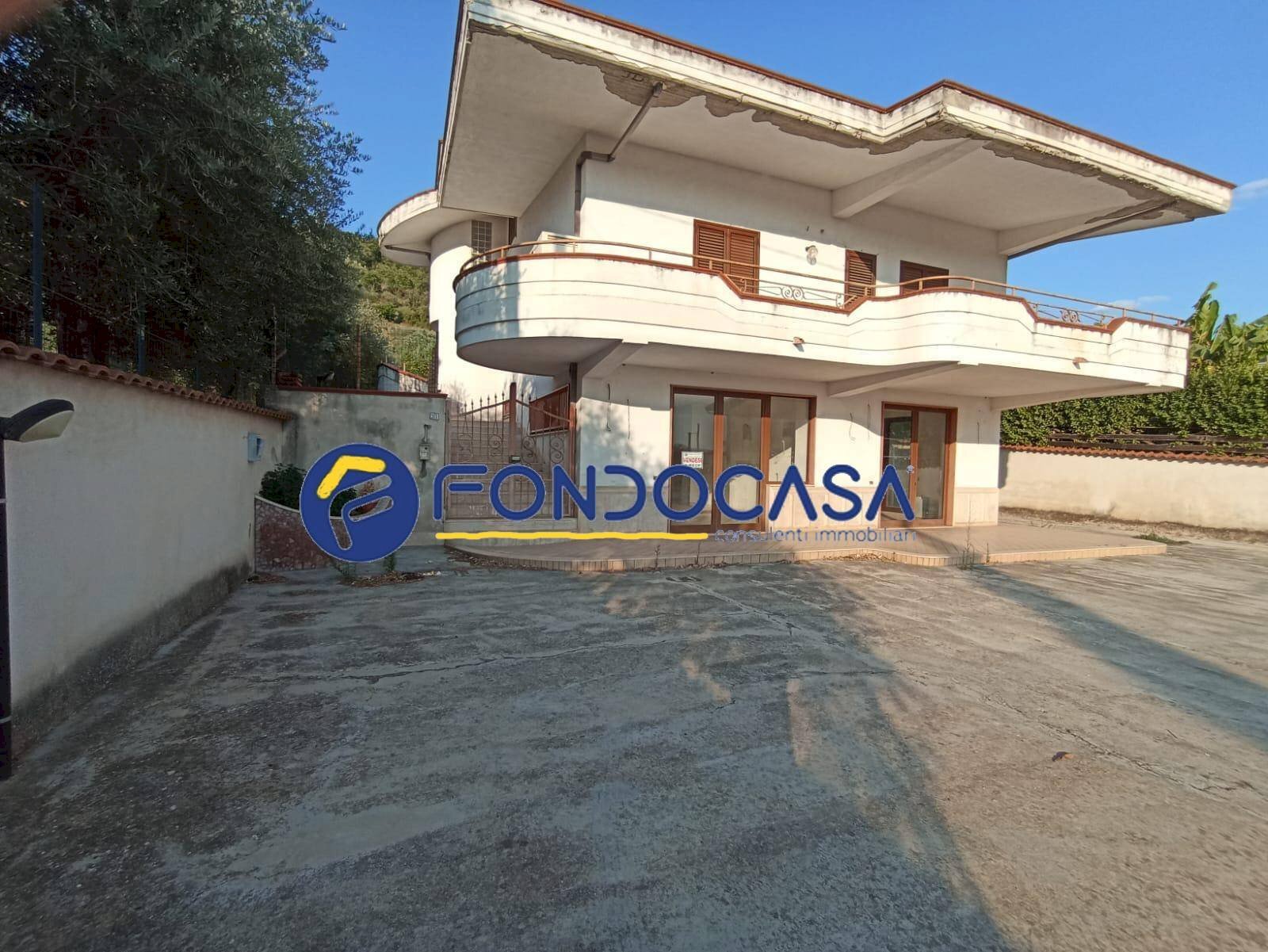 Foto 3 - Stabile - Palazzo via bagni
 
10, San Salvatore Telesino - foto 3