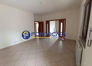 Foto 8 - Stabile - Palazzo via bagni
 
10, San Salvatore Telesino - foto 8