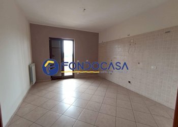 Foto 9 - Stabile - Palazzo via bagni
 
10, San Salvatore Telesino - foto 9