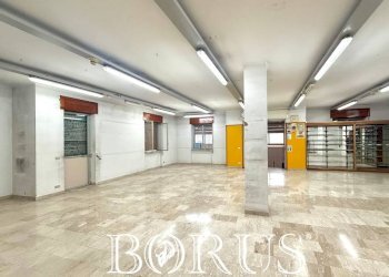 Foto 2 - Locale Commerciale via verdi, Cesa - foto 2