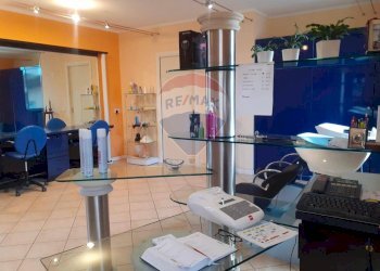 Palestra - Locale Commerciale Via Andrea Costa
 
16, Asola - foto 8