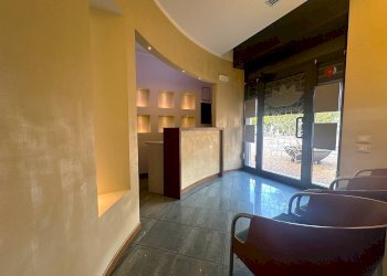 Foto 1 - Negozio Piazza Monsignor Grassi, Verdello - foto 1