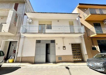 Foto 1 - Casa indipendente Via Vittorio Bachelet
 
12-14, 12 - 14, Partinico - foto 1