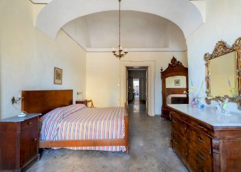 Foto 24 - Trilocale piazza dei martiri
 
8, Procida - foto 24