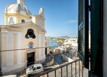 Foto 27 - Trilocale piazza dei martiri
 
8, Procida - foto 27