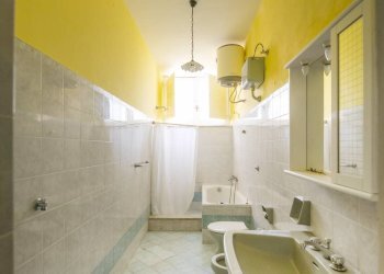 Foto 29 - Trilocale piazza dei martiri
 
8, Procida - foto 29