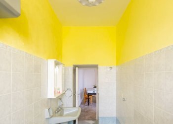 Foto 32 - Trilocale piazza dei martiri
 
8, Procida - foto 32