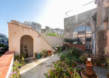 Foto 35 - Trilocale piazza dei martiri
 
8, Procida - foto 35