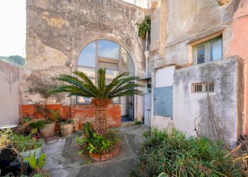 Foto 36 - Trilocale piazza dei martiri
 
8, Procida - foto 36