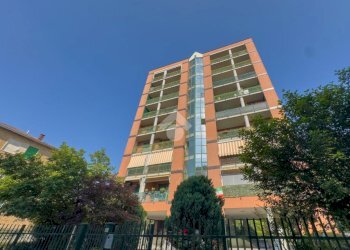 Three-room apartment Corso Potenza, Torino (neighborhood Lucento) - photo 2