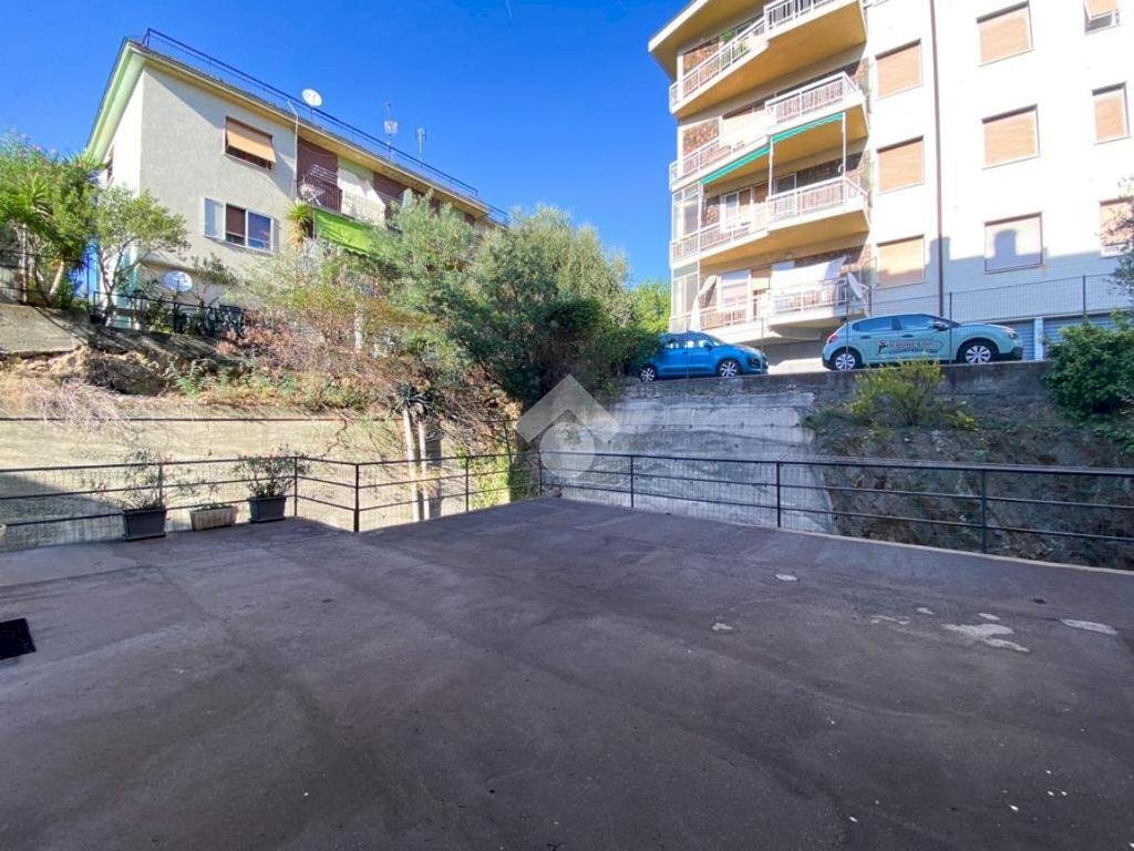 Magazzino Via Genova, Savona - foto 1