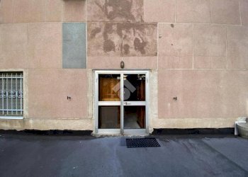 Magazzino Via Genova, Savona - foto 4