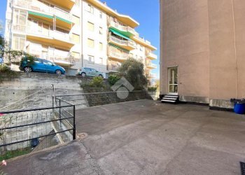 Magazzino Via Genova, Savona - foto 11